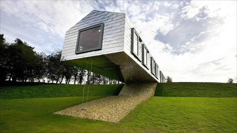 Designed as one of Alain de Botton’s Living Architecture projects, this 