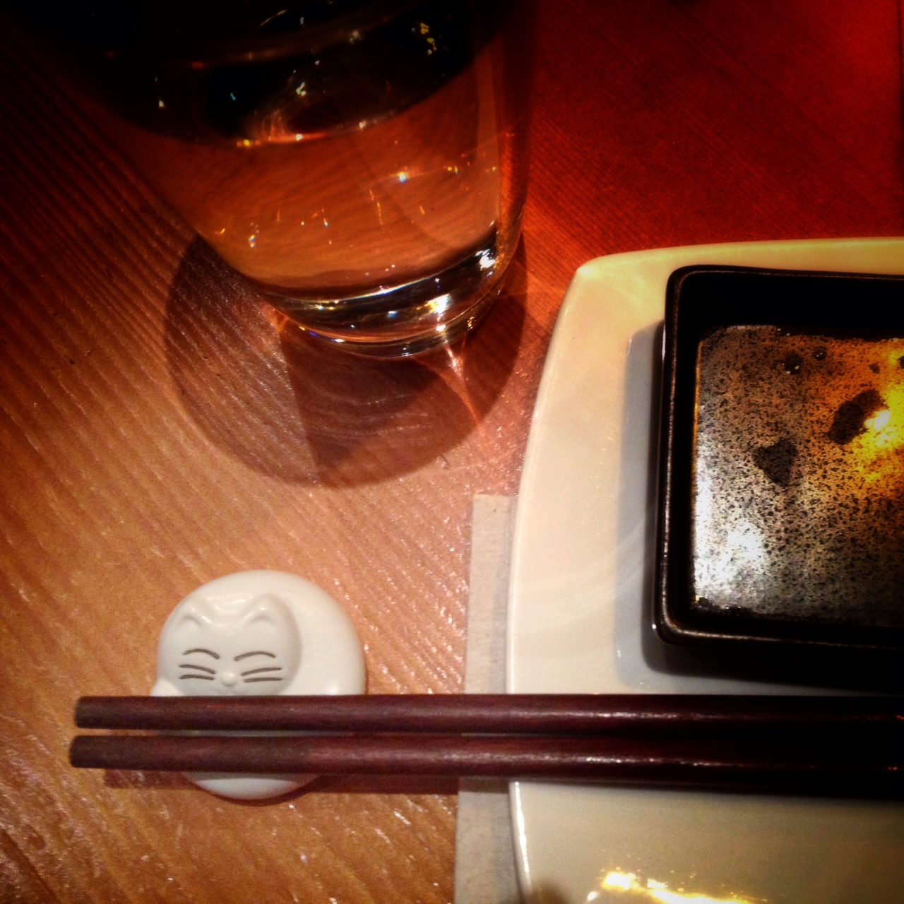 cat chopsticks holder